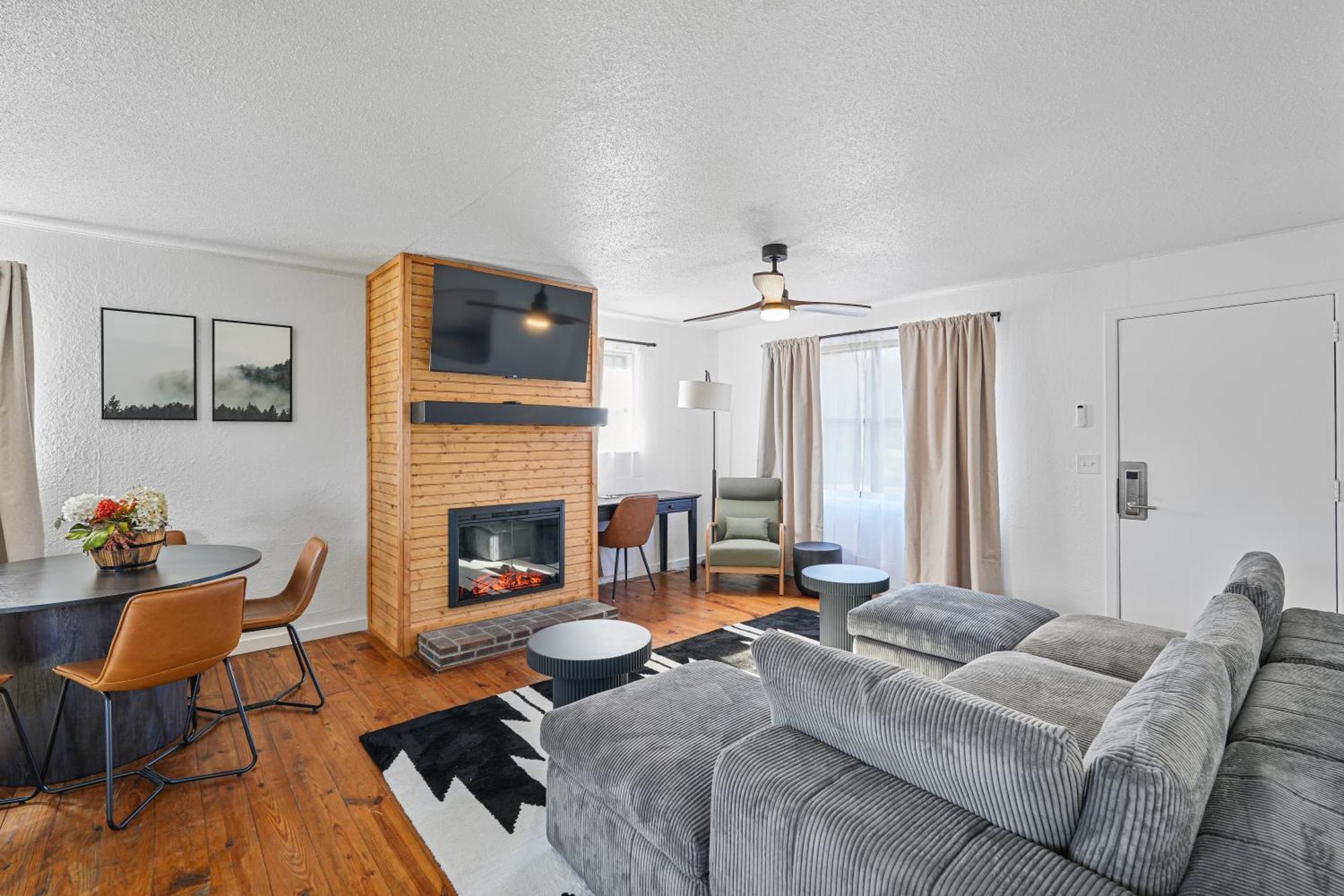 Tremont Lodge & Resort Townsend Bagian luar foto