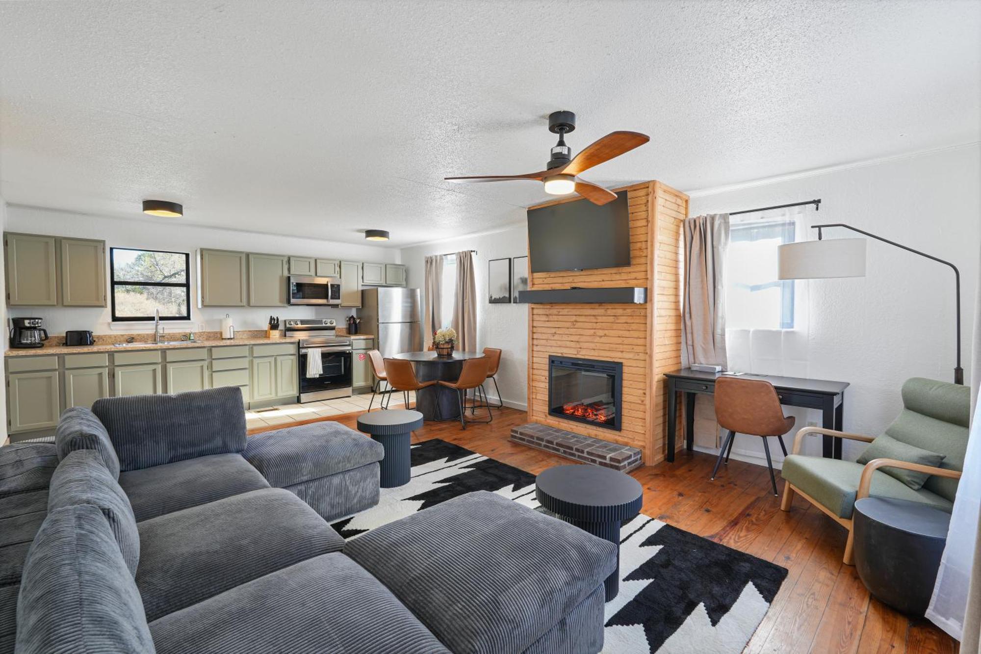 Tremont Lodge & Resort Townsend Bagian luar foto