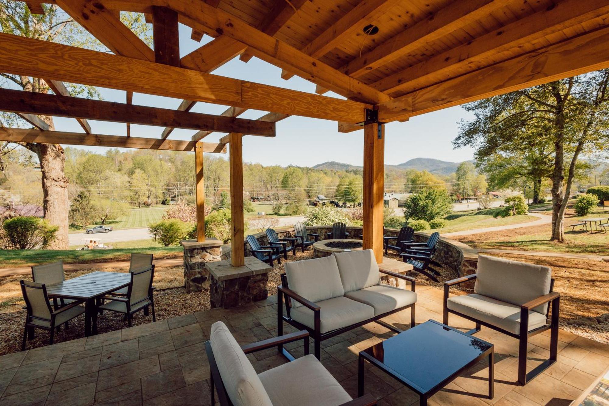Tremont Lodge & Resort Townsend Bagian luar foto